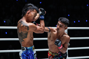 OL155_09_Rungruanglek vs Terdkiat_02