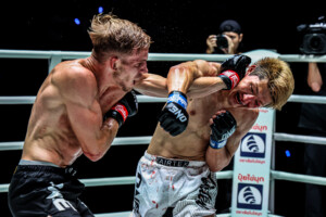 07 Jacob Thompson VS Takuma Ota OL157 02