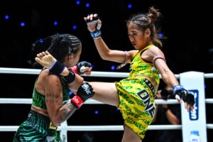 07_Sheila Barrios VS Ployjan_OL158_03