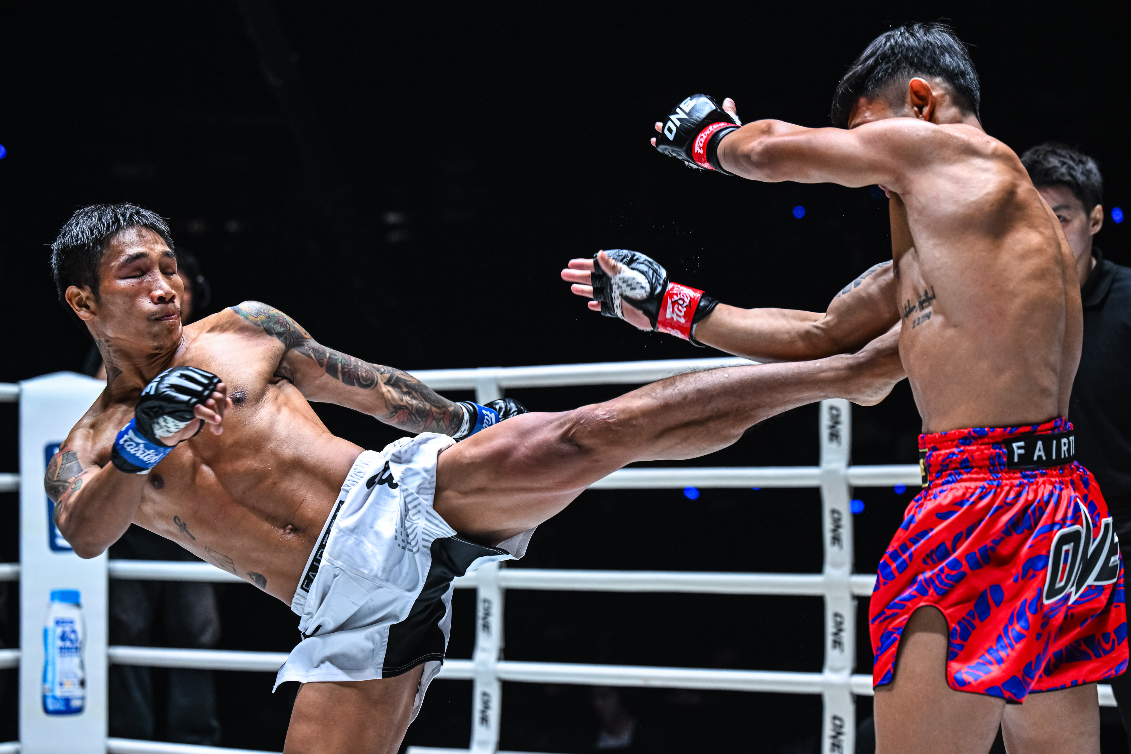 10_Teeyai vs Har Ling Om_OL159_07.jpg