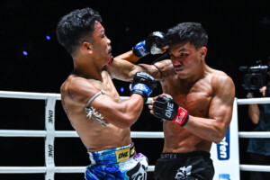 12_Kyaw Swar Win VS Slatan_OL158_06