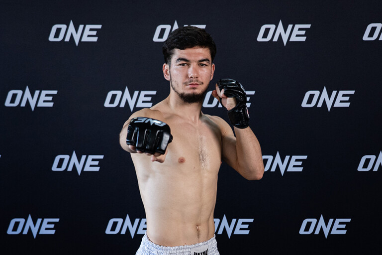 อัสลามจอน ออร์ติคอฟ ซ้อมโชว์ฟิตในกิจกรรม Open Workout