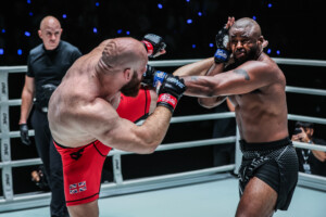 OFN44_01_PaulElliott_VS_ReganUpshaw 31