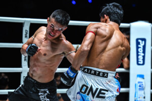OL158_14 Maisangkum VS Petnamkhong 35
