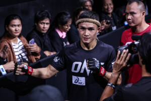 OL158_14 Maisangkum VS Petnamkhong 5