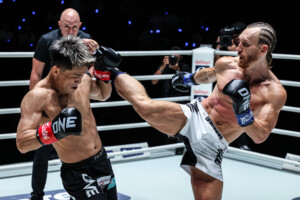 01 Yuki Yoza vs Ben Woolliss TLC22 46