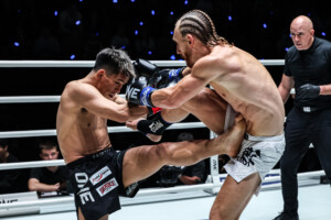 01 Yuki Yoza vs Ben Woolliss TLC22 47