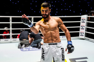02 Chokpreecha VS Abdallah Ondash TIC24 9