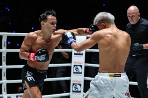 05 Jonathan Di Bella vs Zhang Peimian TLC22 54