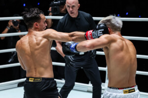 05 Jonathan Di Bella vs Zhang Peimian TLC22 65
