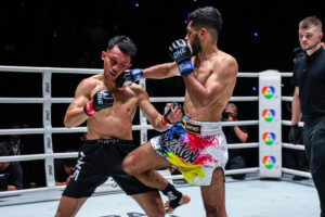 13 Watcharaphon VS Akram Hamidi OL164 15