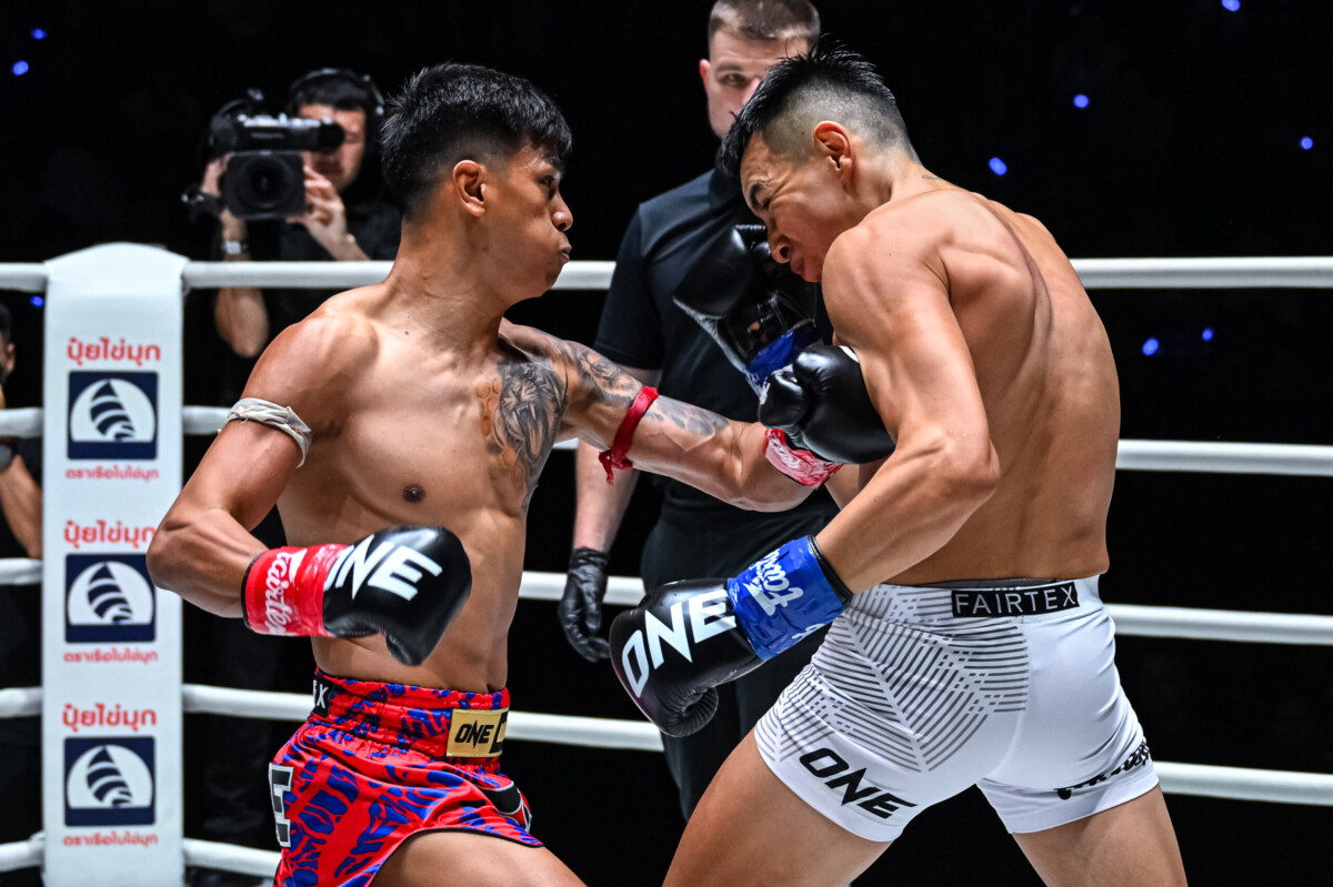 Panpayak Jitmuangnon defeats Anuar Cisneros via unanimous decision