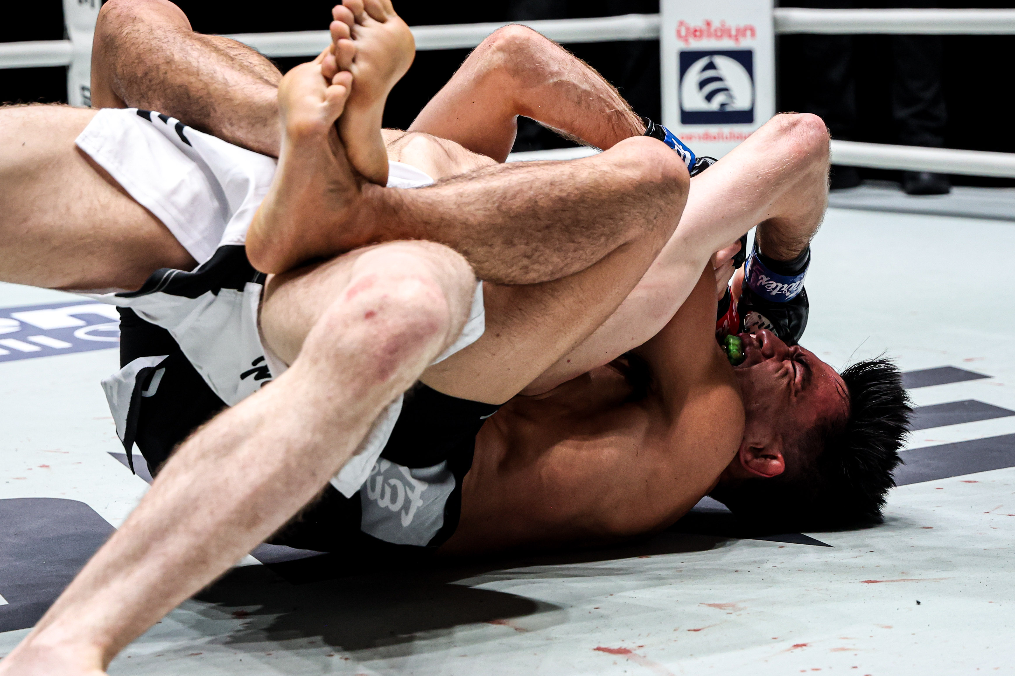 TIC21_04_Joshua Pacio vs Mansur Malachiev_21.jpg
