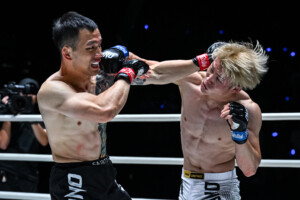01 Chi Lu Lee vs Kenya Yamada OL166 4