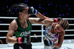 02 Nongfahsai vs Zeynep Cetintas OL166 11