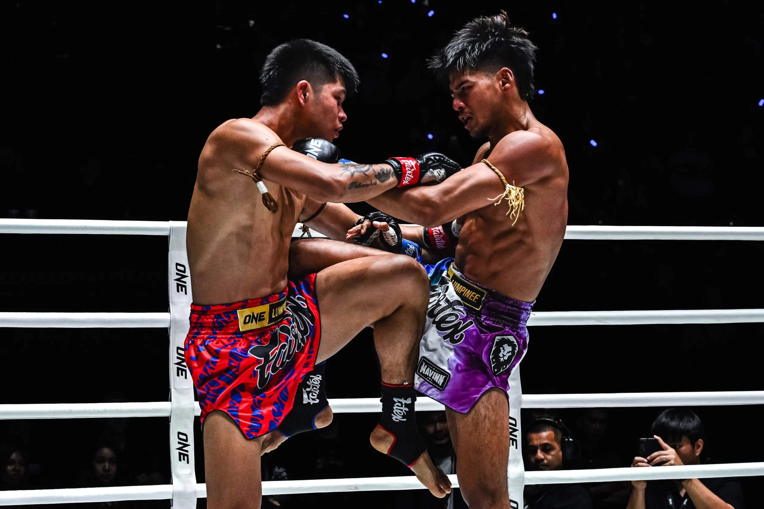 ป้อมเพชร ป๋องสุพรรณ พีเค. ในการพบกันครั้งแรก กับ เดโช ป.บริรักษ์ ศึก ONE ลุมพินี 138