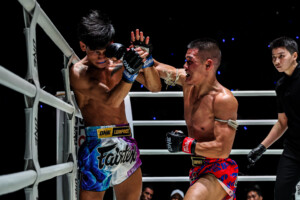 OL165_08_Pettri vs Aung Tun Bo_12