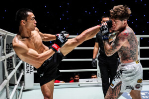 05 Petmuangsri vs Gregor Thom TIC29 2