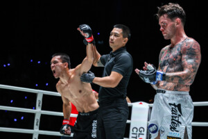 05 Petmuangsri vs Gregor Thom TIC29 20