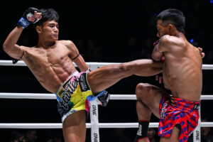 12 Petsuphan vs Mahar Thway OL171 10