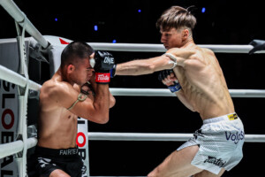 12 Nongkhailek vs Cal Cook OL173 22