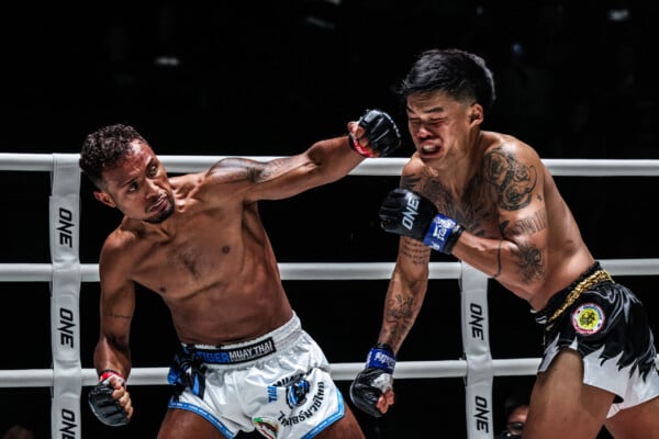 ฟิลิปเป โลโบ ปะทะ นนทชัย จิตรเมืองนนท์ ศึก ONE Fight Night 43
