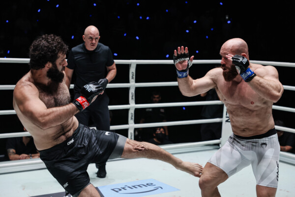 ชามิล เออร์โดกัน ปิดเกมโหด พอล เอลเลียต ในศึก ONE Fight Night 48