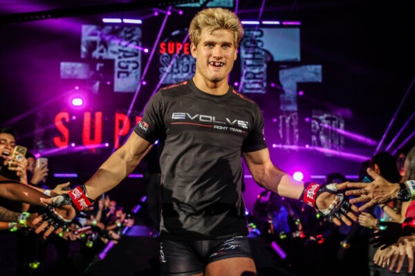 Sage Northcutt DC 5815 600x400