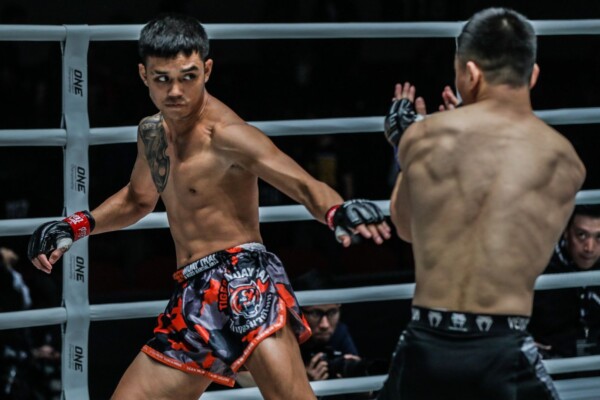 Thailand martial artist Pongsiri Mitsatit gets ready to kick