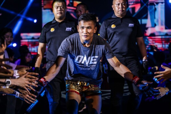 Kulabdam Sor. Jor. Piek Uthai makes his entrance at ONE: IMMORTAL TRIUMPH