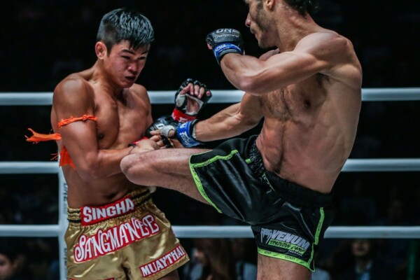 Sangmanee Sathian MuayThai defeats Azize Hlali at ONE MASTERS OF FATE DC DUX_5520 600x400