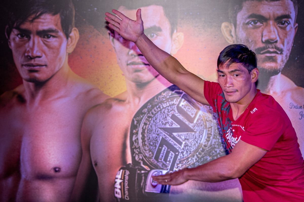 Eduard Folayang ONE FIRE FURY Open Workout BBB_9847 2