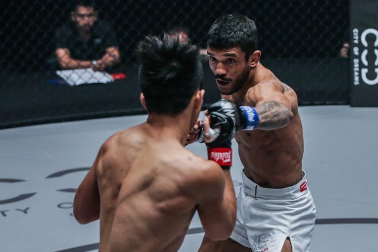 Joshua Pacio defeats Alex Silva ONE FIRE FURY DC DUX_2234 768x512