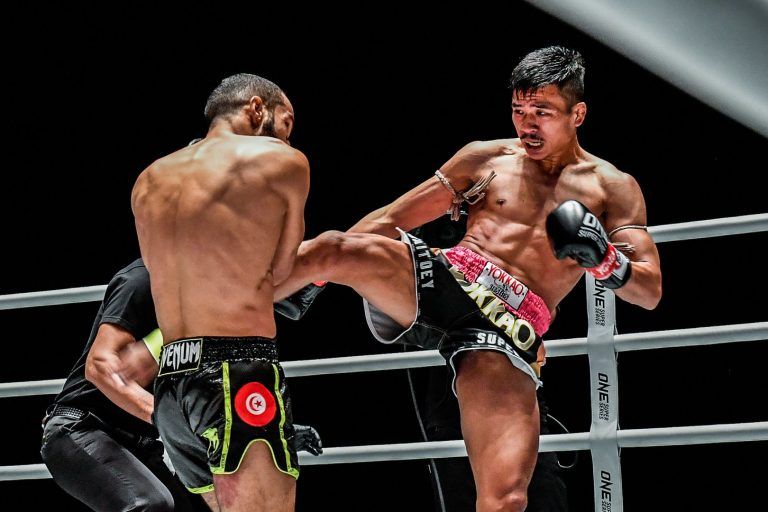 Muay Thai star Superlek Kiatmoo9 battles Fahdi Khaled
