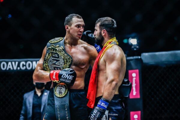 roman kryklia andrei stoica one collision course 1920X1280 52 600x400
