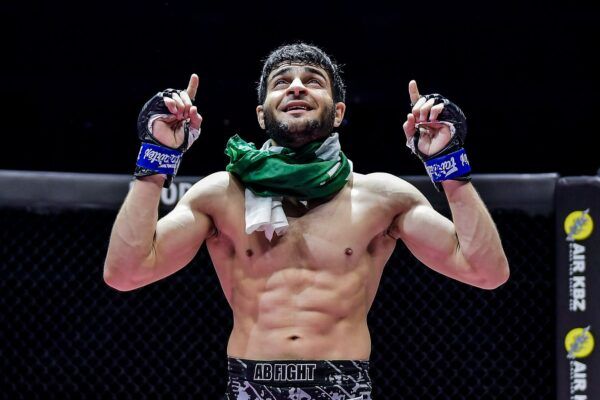 Ahmed Mujtaba Rahul Raju UNBREAKABLE III 1920X1280 16 600x400