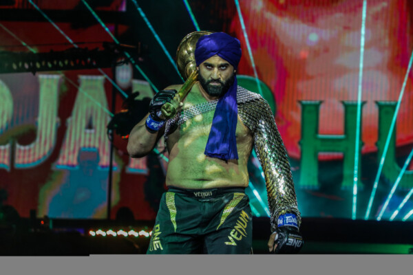 Arjan Bhullar Brandon Vera ONE DANGAL 1920X1280 50 600x400