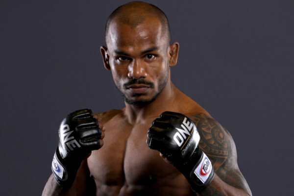Indian MMA fighter Kantharaj Agasa in his fight stance