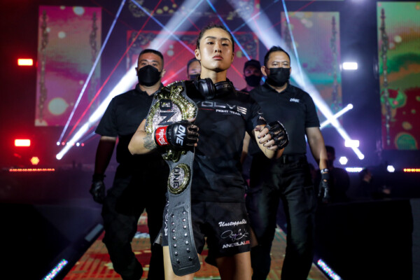 Angela Lee Stamp Fairtex ONE X 1920X1280 53 600x400