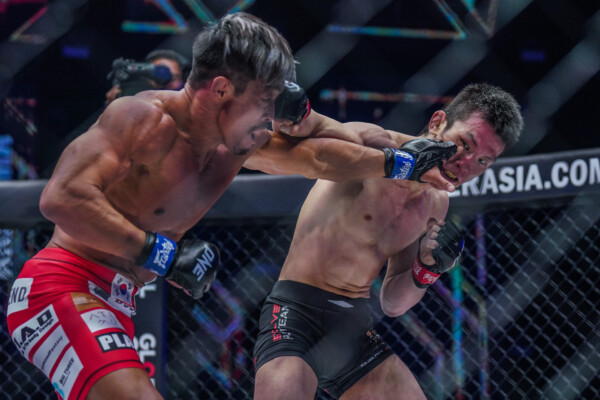 Shinya Aoki Yoshihiro Akiyama ONE X 1920X1280 59 600x400