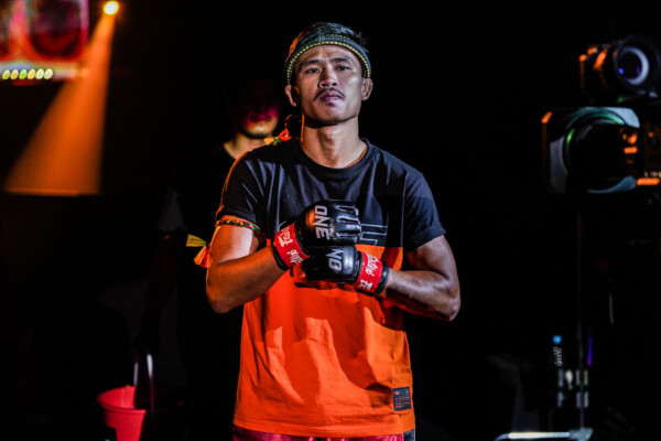 Superlek Kiatmoo9 Taiki Naito ONE157 1920X1280 43 600x400