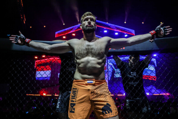 Reinier de Ridder Anatoly Malykhin ONE on Prime Video 5 1920X1280 20 600x400