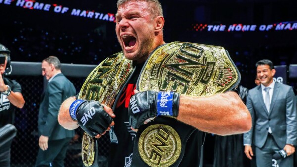 new double champ anatoly malykhin knocks out reinier de ridder 600x338
