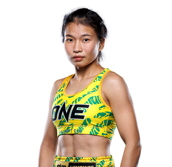 Trieu_Thi_Phuong_Thuy Hero 1200x1165