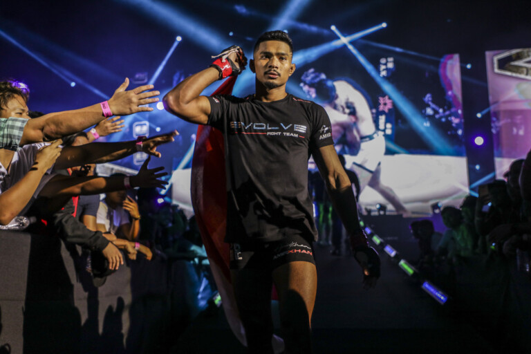 Amir Khan SGDC5076 768x512