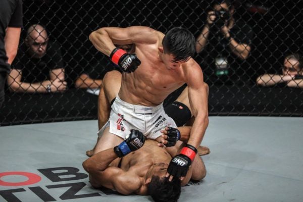 Christian Lee IMGL9553 600x400