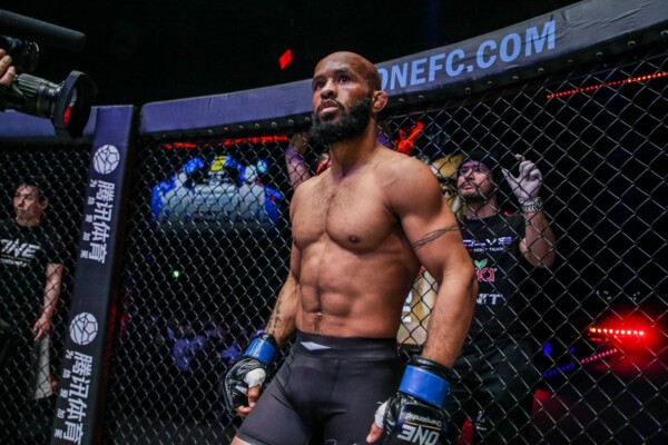 Demetrious Johnson DC 3965 600x400