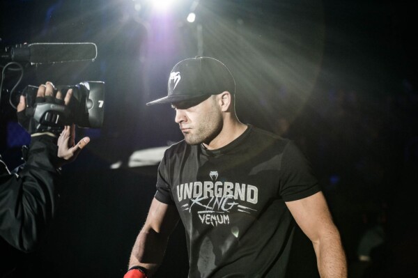 Eddie Alvarez DSC_9823 600x399