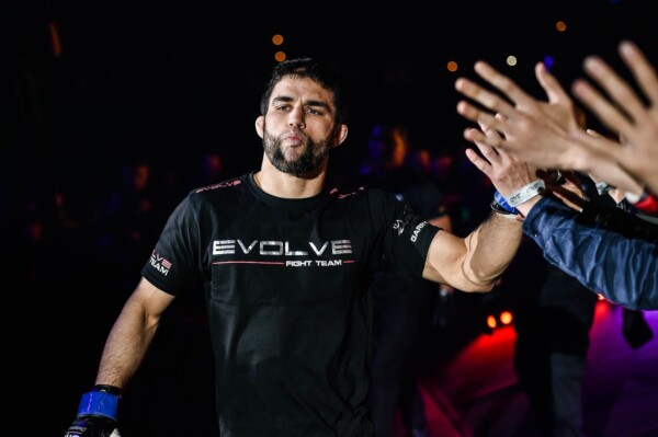 Garry Tonon DSC_5538 600x399