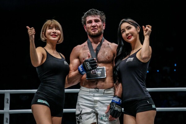 Marat Gafurov DC 0853 600x400